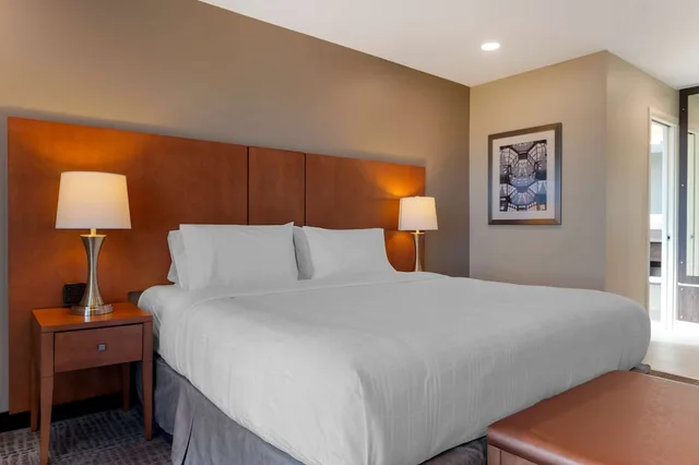 جناح بسرير كوين بمطبخ، Best Western Plus Gatineau-Ottawa 2/5