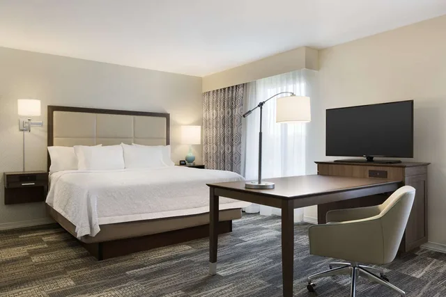 جناح استوديو بسرير كينج مع أريكة لذوي الإعاقة، Hampton Inn and Suites Niles Warren OH 2/5