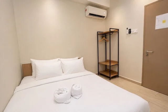 غرفة قياسية بسرير كوين، Swing & Pillows at Setapak Central 2/4