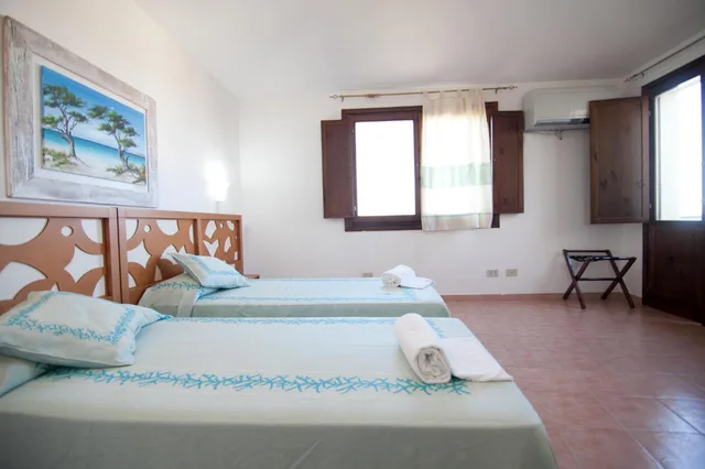 Room, Triple, Club Esse Gallura Beach Village 3/10