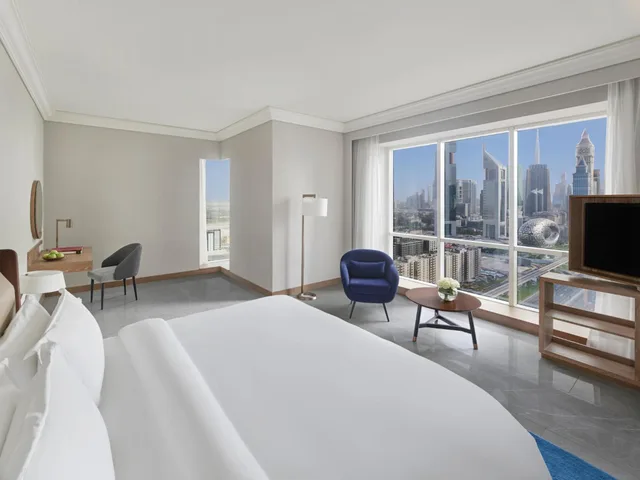 غرفة بسرير كينج بإطلالة على الحديقة، Fairmont Hotel Dubai 2/5