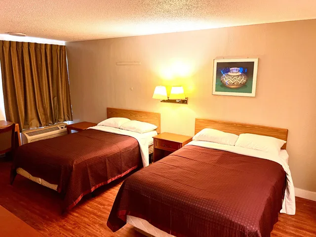غرفة بسريرين مزدوجين، Thunderbird Motel Hillsboro 4/10
