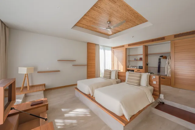 4 Bedrooms, Villa, 4 Beds, 2 King Beds, Golf Course View، FLC Luxury Resort Quy Nhon 1/2