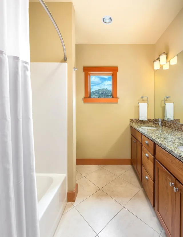 شقة سكنية قياسية بسرير كوين بغرفة نوم واحدة مع أريكة بمطبخ، Worldmark Chelan Lake House 7/7
