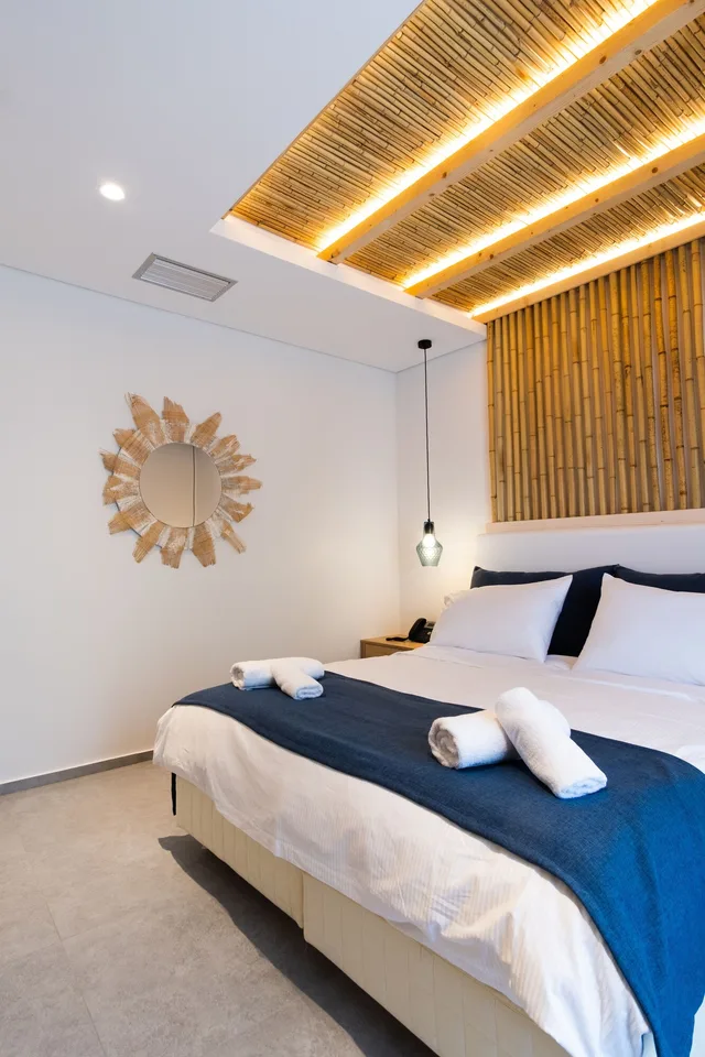 جناح عائلي سوبيريور بسرير كوين بإطلالة على المسبح مع أريكة، Aktaion Beach Boutique Hotel and Spa 1/6