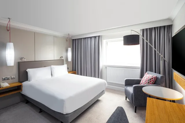 غرفة بريميوم بسرير كينج مع دخول صالة النادي، Crowne Plaza Harrogate 9/10