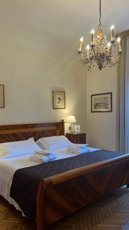 غرفة سوبيريور بسرير كينج بإطلالة على المدينة، Vittoria Hotel 4/10