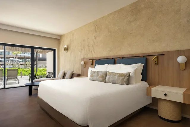 Junior Suite, King Bed, Pool Side, Terrace، SECRETS BABY BEACH ARUBA 2/3