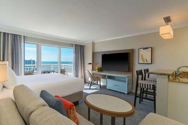غرفة ديلوكس بسرير كينج بإطلالة جزئية على البحر، Hyatt Regency Clearwater Beach Resort And Spa 3/7