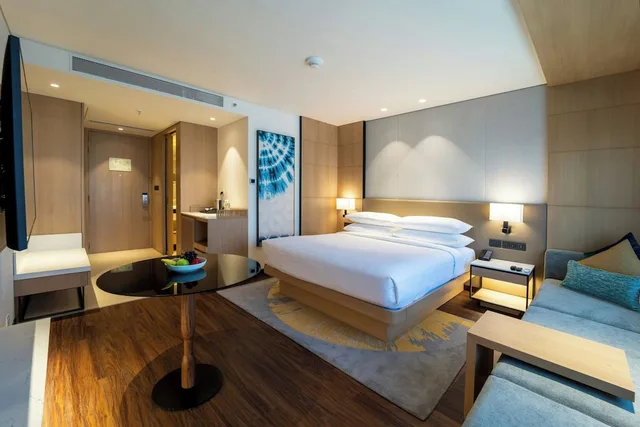 غرفة ديلوكس بسرير كينج بإطلالة على المدينة، Courtyard By Marriott Vadodara 1/3
