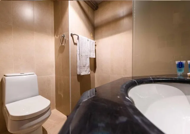 غرفة رباعية بأربعة أسرّة، فندق منازل الزائرين(Manazel Al Zaireen Hotel) 2/3