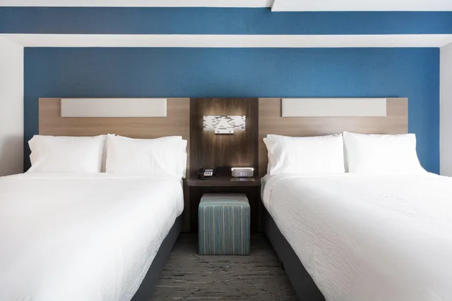 غرفة بسريرين كوين لذوي الإعاقة، Holiday Inn Express Suites Williamsburg 2/4