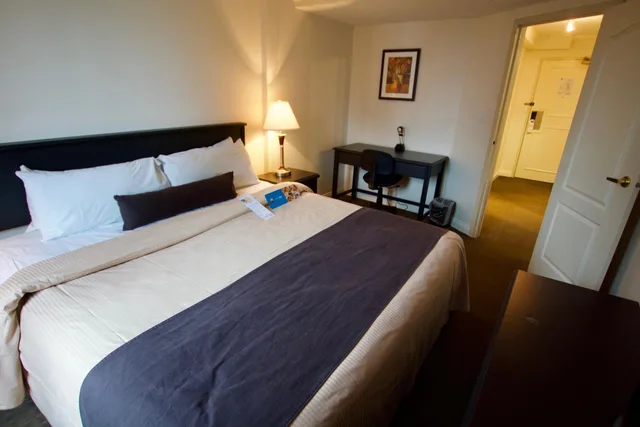 جناح بسرير كينج بغرفة نوم واحدة، Century Plaza Hotel & Spa 2/7