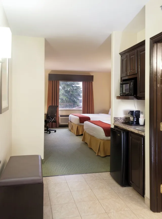 غرفة قياسية بسريرين كوين لذوي الإعاقة، Holiday Inn Express Hotel Suites Brownsville 1/4