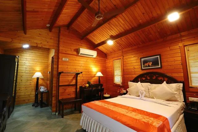 Wooden, Cottage, Queen Bed، Primo Bom Terra Verde 1/1