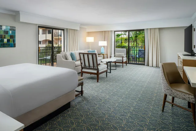جناح جونيور بسرير كينج، Hilton Santa Barbara Beachfront Resort 1/2