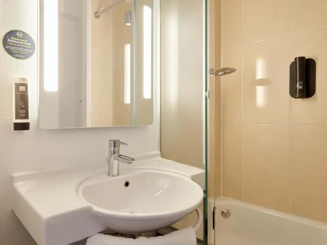 غرفة بسرير كينج، B&B Hotel PARIS Roissy CDG Aeroport 2/2