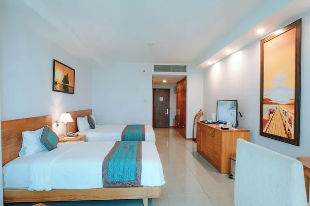 غرفة ديلوكس بسريرين منفصلين بإطلالة على المدينة بغرفة نوم واحدة، Petro Hotel 1/9