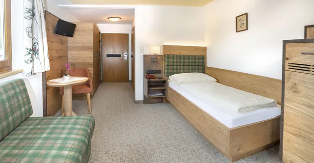 غرفة كومفورت بشرفة مفردة بسرير فردي، Hotel Tirolerhof 2/4