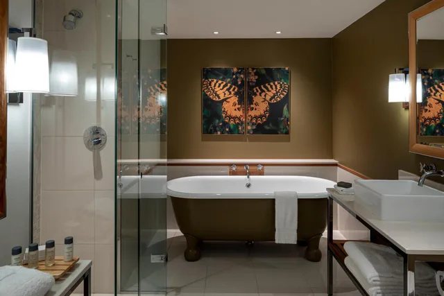 Deluxe, King Bed, with View, West Wing، THE GROVE 5/5