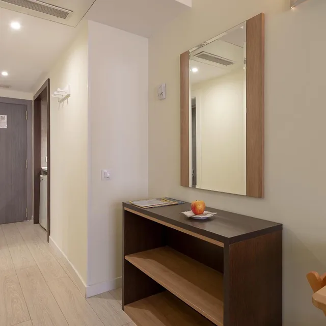 غرفة بسرير مزدوج أو سريرين منفصلين، Apartamentos Recoletos 7/9