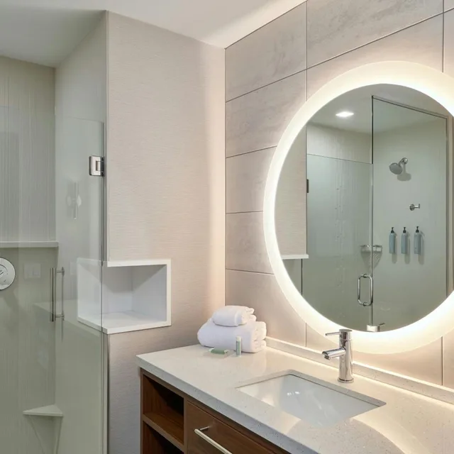 غرفة بسريرين كوين، Courtyard by Marriott Denver Downtown West 2/2