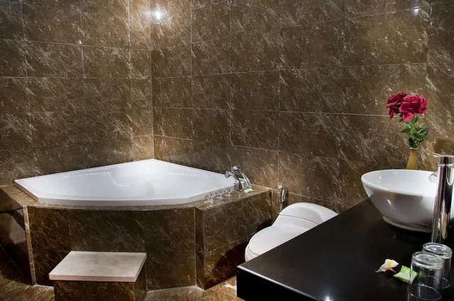 جناح عائلي بسريرين كوين بإطلالة على المسبح، SINDHU MERTHA SUITE 9/9