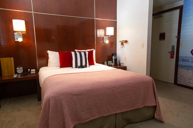 غرفة بسرير مزدوج بإطلالة على الحديقة، Daddy O Hotel 4/5