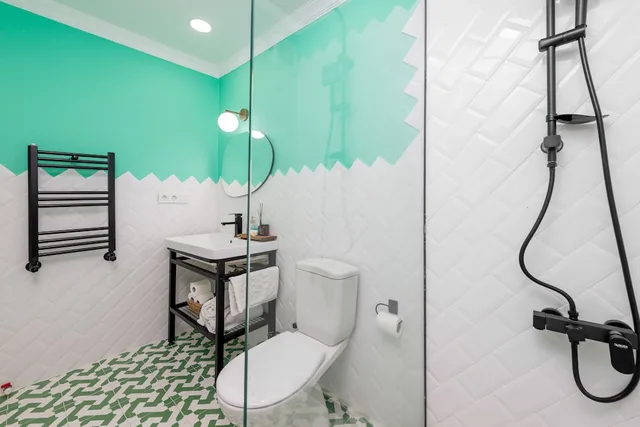 2 Bedrooms, Apartment, 1 Double and 4 Single Beds, Dualis Hotel 8/9