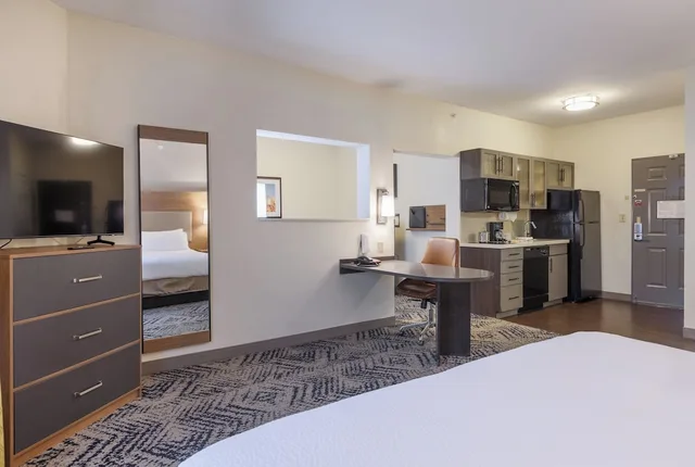 جناح جونيور بسرير كينج مع أريكة بمطبخ، CANDLEWOOD SUITES SAN MARCOS 8/10