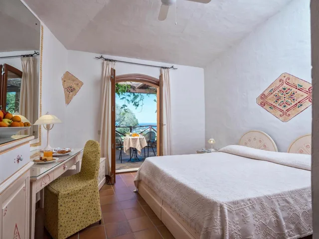 غرفة سوبيريور بسرير مزدوج أو سريرين منفصلين بإطلالة على البحر، Myo Hotel Rocce Sarde 1/5