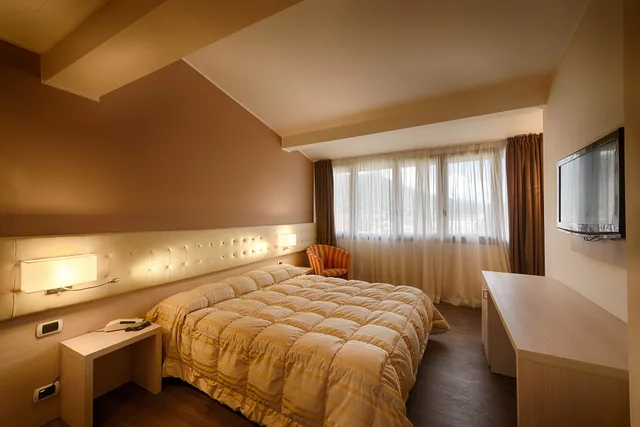 Deluxe, Double Bed, Norden Palace 1/8