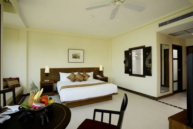 غرفة غراند ديلوكس مفردة بإطلالة على البحر مع أريكة، Supalai Scenic Bay Resort and Spa 2/3