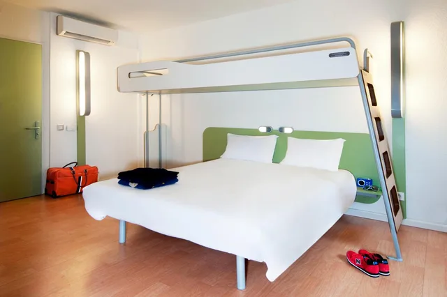 غرفة ثلاثية، Ibis budget Ajaccio 8/9