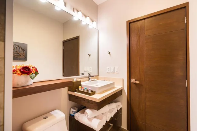 2 Bedrooms, King and Queen Bed, Romantic Zone، Resorts By Pinnacle 220 4/4