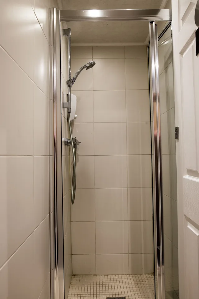Superior, Single, Double Bed, Private Bathroom, Central Hotel 4/4