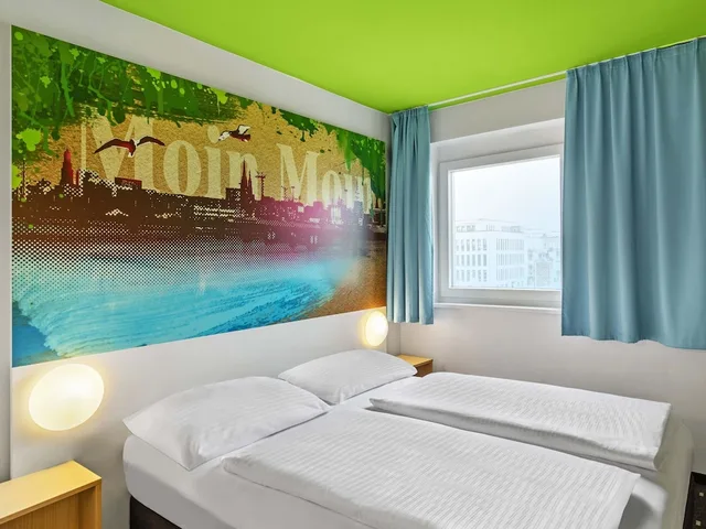 غرفة بسرير كوين، B&B Hotel Hamburg Wandsbek 3/5