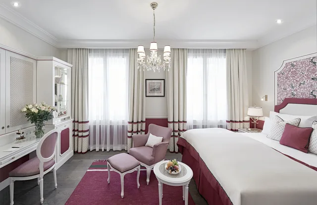 Deluxe, Double Bed, with View, Hotel Sacher Salzburg 1/8