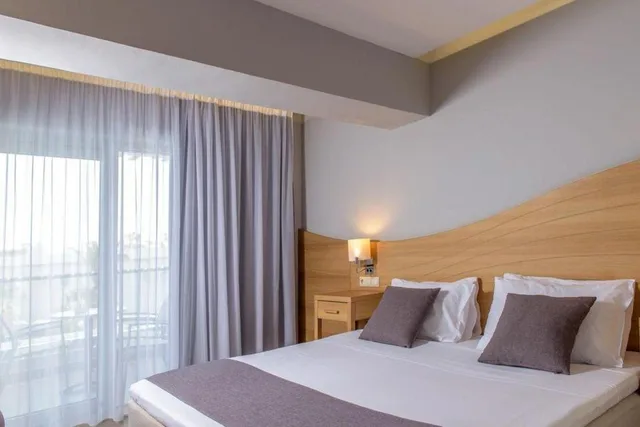 Standard, Single Bed, Garden View, Lyttos Beach Hotel 1/3