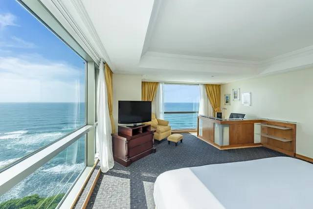 Panoramic, Triple, King Bed, Ocean Front، Catalonia Santo Domingo 3/8