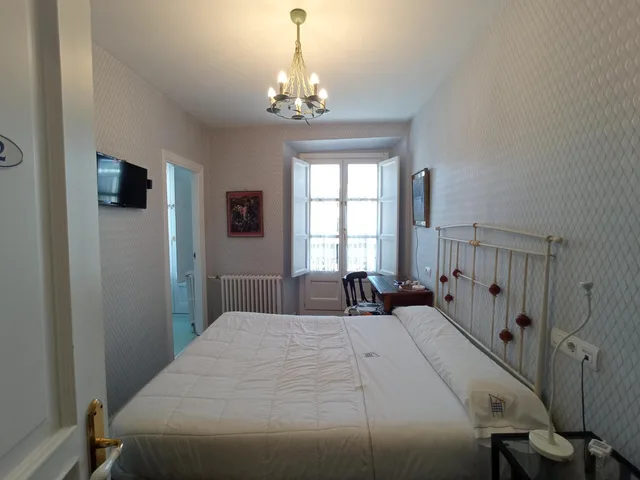 غرفة بسريرين منفصلين، Hotel Ormazabal 3/8
