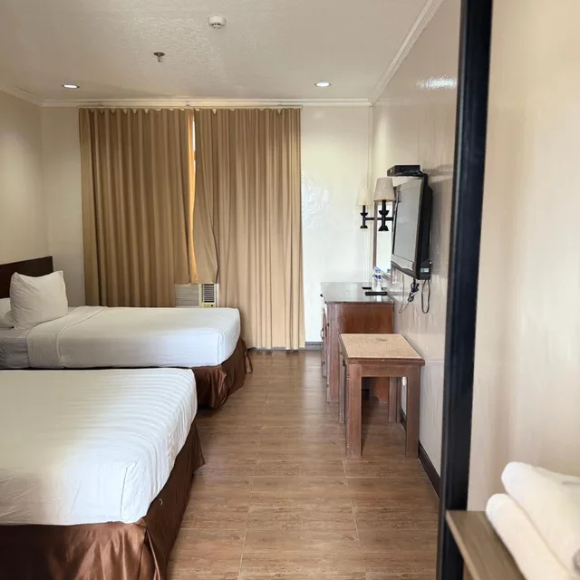 غرفة ديلوكس بسريرين منفصلين، Dotties Place Hotel And Restaurant 3/6
