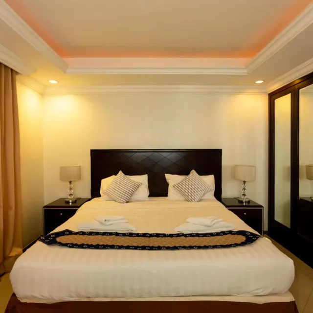 غرفة بسرير كوين، Ivory Palace Hotel 1/5