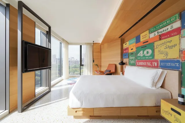 غرفة بريميوم بسرير كينج بإطلالة على المتنزه، HOTEL INDIGO KAOHSIUNG CENTRAL PARK 4/10