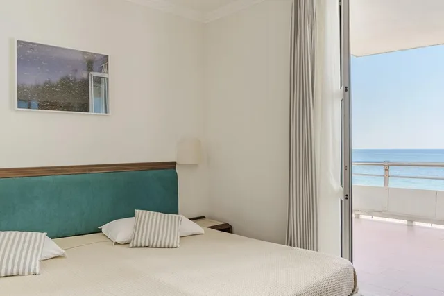 غرفة بسرير مزدوج بإطلالة على البحر، Riviera 1/1