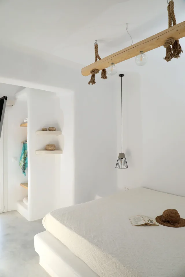 جناح غراند بسرير كينج وسريرين منفصلين بإطلالة على البحر بغرفة نوم واحدة، Irida Luxury Apartments 4/6