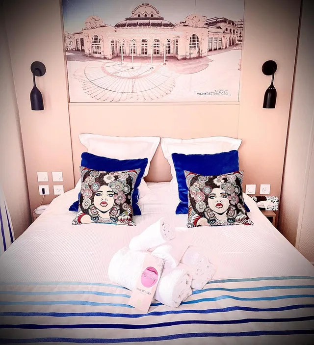 غرفة بسرير مزدوج، Hotel Kyriad Vichy 3/8