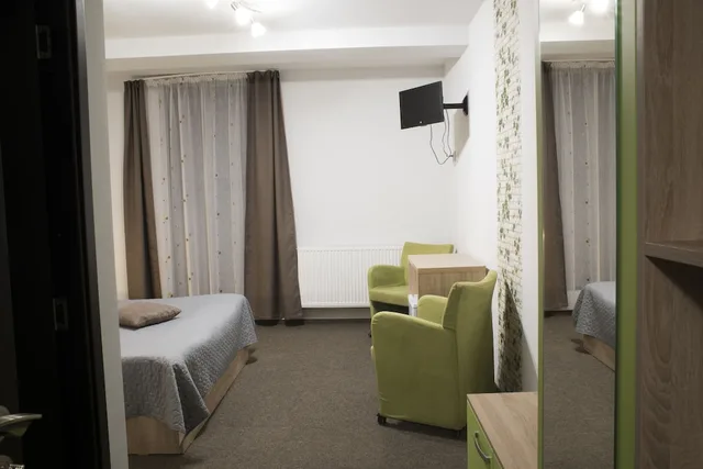 Classic, Queen Bed, Hill View، Vila William's 4/6