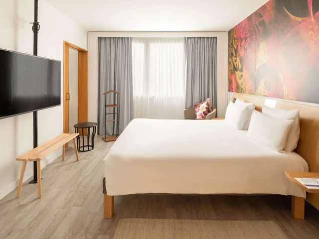 Suite, King Bed, Sofa, Novotel Barcelona Cornella Hotel 1/4