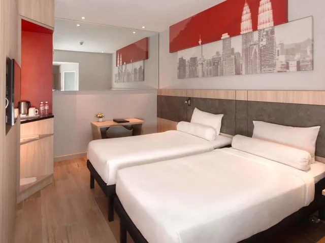 Standard, Single, Twin Beds, No Window, Ibis Kuala Lumpur City Centre 2/3